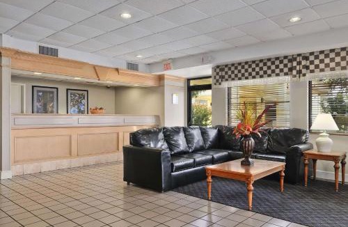 Forrest City Hotel | Crown Inn
