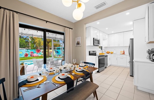 Edgewood House | CruisePort🚢MiniGolf⛳️BBQ🍔Pool👙FirePit🔥FLL✈️