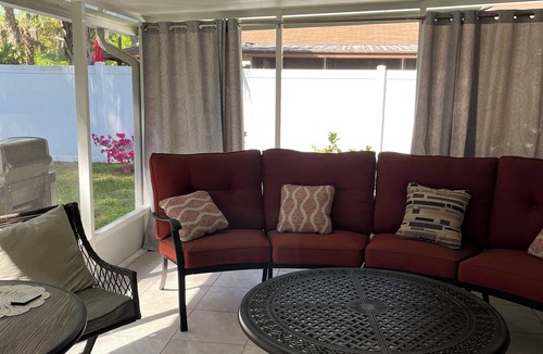 Crystal River Cottage | Crystal Cottage your destination to fun in the sun and activities