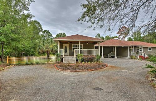 Crystal River House | Crystal River Cottage on 1 Acre w/Deck & Porch!