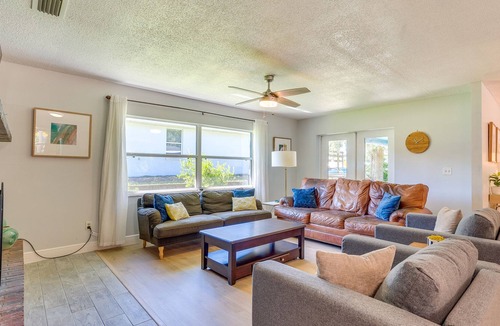 Indian Waters House | Crystal River Retreat w/ Mini-Golf Course!