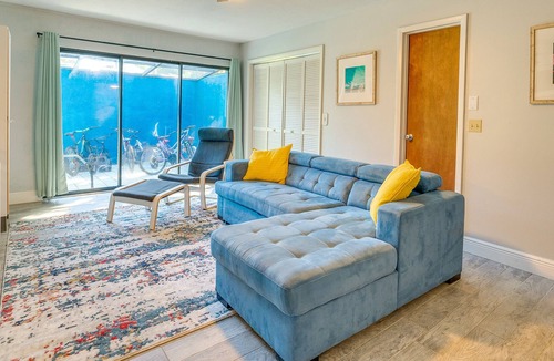 Indian Waters House | Crystal River Retreat w/ Mini-Golf Course!