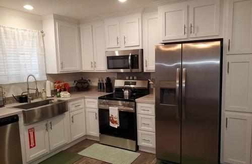 Crestview House | Cute 'n' Cozy, Pet Friendly Cottage!