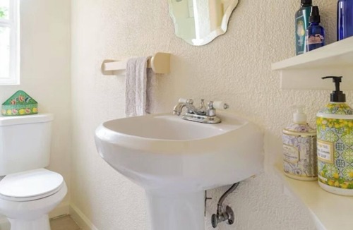 Near North Valley Apartment | Cute North West Valley Studio