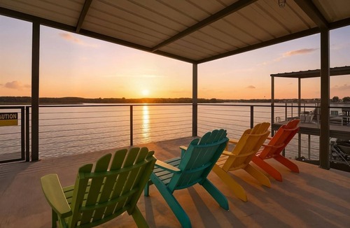 Kingsland House | Cypress Hideaway – Lakefront Luxury with Pool, Spa