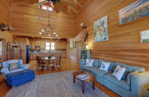 Valona House | Cypress Marsh Cabin- Private Dock- 1mi to Wildlife Refuge