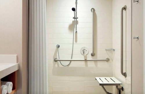 Camden Hotel | Days Inn by Wyndham Camden AR