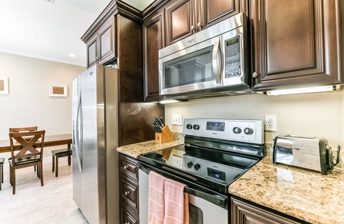 Galveston Condo | DDI: Heated pool, Hot Tub, Easy Beach Access