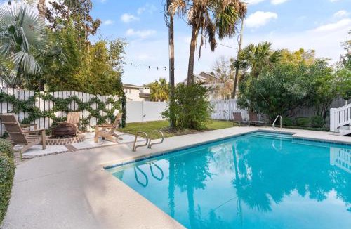 East Beach House | Delahunt Cottage - 4218 Seventh Street