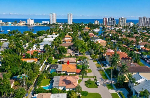 South Lake House | Deluxe 5BR Villa Heated Pool near Hollywood Beach