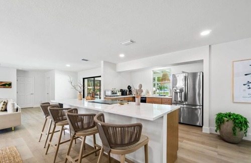 Palm Beach - West Palm Beach Villa | Deluxe Waterfront Villa | BBQ, Pool and Game Room