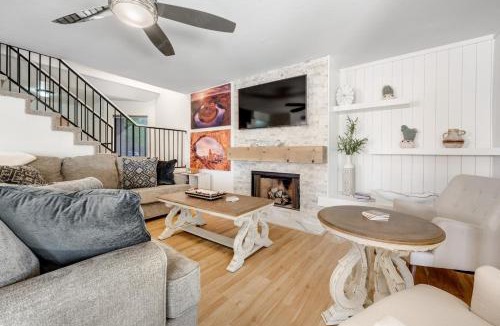 Springer Ranch House | Desert Dazzle