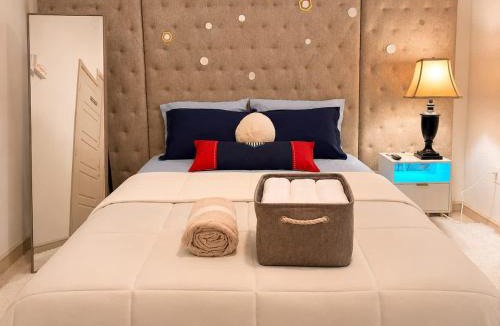 Las Colinas Apartment | Designer Game Suite - Resort Amenities - DART Rail
