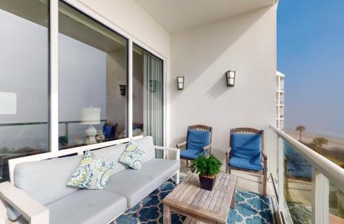 Galveston Apartment | Diamond Beach Resort Seawall Stunner