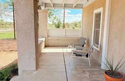 Marfa House | Dickson Marfa House - Spacious 7-Bedroom Vacation Rental + Events
