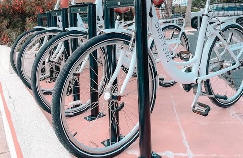 St. Augustine Hotel | Digital Retro Boutique Hotel - Double Full with Breakfast Nook near Downtown St. Augustine & the Beach