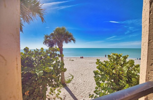 Englewood Condo | Direct Beachfront. Clear Ocean Views. 2027 Seasonal Calendar Is Now Open!