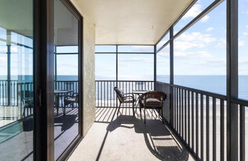 Madeira Beach Apartment | Direct Beachfront Unit - Shores of Madeira #505
