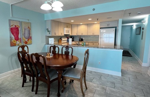 Indian Shores Condo | Direct Beachfront Indian Shores - Family Fav W/Pool- Vacay Mode On!