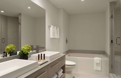 Hollywood South Central Beach Hotel | Direct Ocean Views + Rooftop Pool. Bar. Tennis.