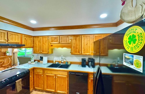 Dunnellon House | Direct Rainbow Springs River Paradise near Swampys! Spacious Family Friendly 3/2