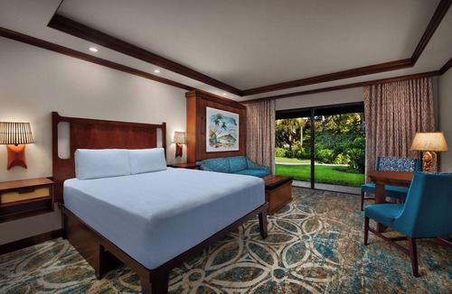 Bay Lake Hotel | Disney's Polynesian Villas & Bungalows