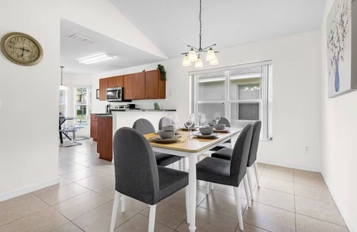 Crystal Cove House | Disney & Universal Escape 4 Bedroom Private Pool Orlando Theme Parks