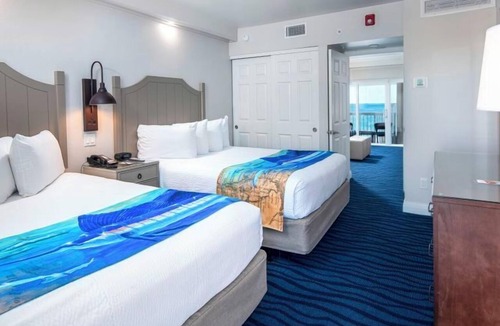 St. Pete Beach Hotel | Dive Into Your Dream Vacation! Kitchenette, Outdoor Pools, Pets Allowed