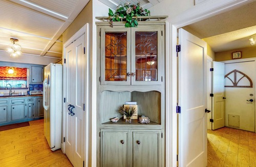 Florida Panhandle House | Dock! Bayfront Pensacola Retreat 10 Mi to Dtwn