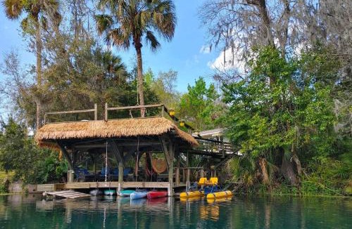 Dunnellon House | Dock & Kayaks: Riverfront Dunnellon Home!