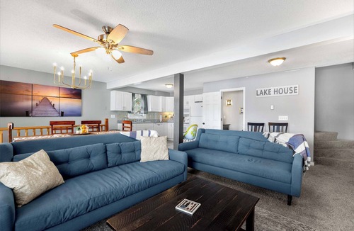Rocky Mount House | Dockside Dream w/Kayak & Dock