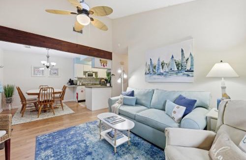 Fernandina Beach Apartment | Dog Friendly Forest Ridge Condo Close to Beach