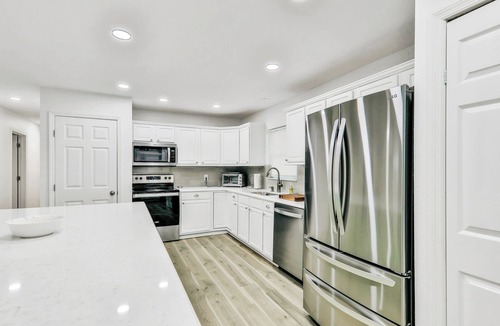 Sebring House | Dog-friendly lakefront home with fast WiFi, central AC, patio, & game room