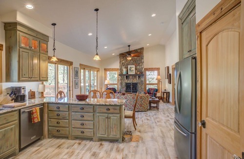 Whitepine House | Dog friendly Monarch Retreat & Cottage