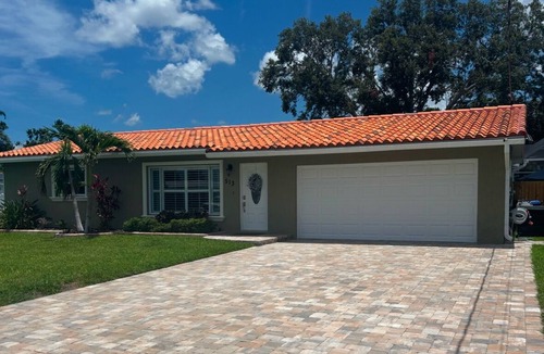 Apollo Beach House | Dog friendly pool home in Apollo Beach