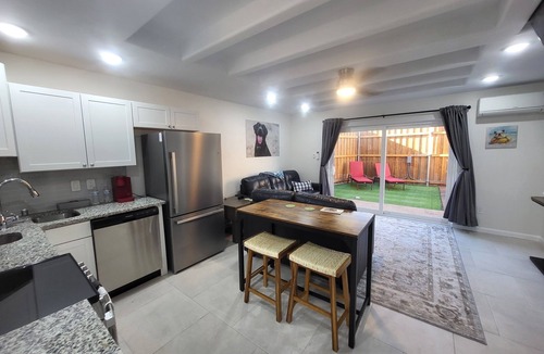 Truth or Consequences House | Dog Lover's Suite Unit 3