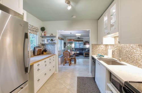 Gulfport House | Dolphin House Charmer Yard Near Waterfront