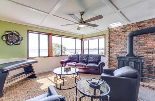 Tavares Apartment | Dora Canal Views & Shared Dock: Apt in Tavares!