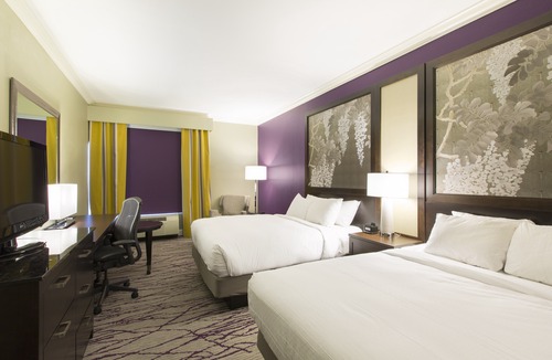 Historic District - North Hotel | DoubleTree by Hilton Historic Savannah