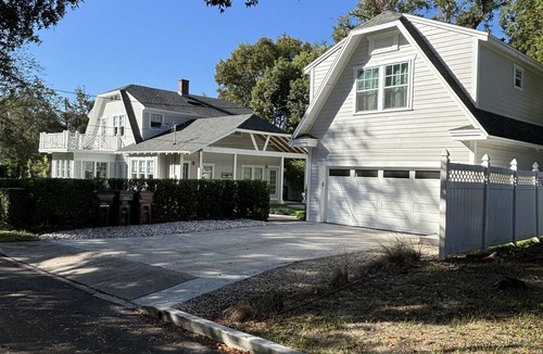 Lawsona - Fern Creek Apartment | Downtown Orlando “Birdhouse”