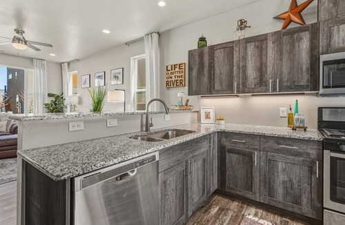 Salida House | Downtown Salida 3BR Sleeps 8 Walk/Bike