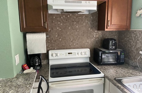 Park East House | Downtown Sarasota Rental, 2 Units,4 Bedrooms,3 Baths, Sleeps 10, Lido Beach 6min