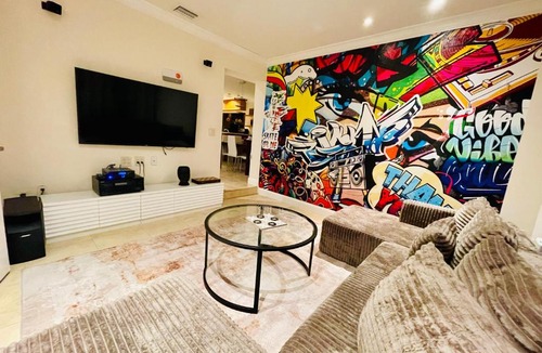 Ludlam House | Dreampoolhousemiami