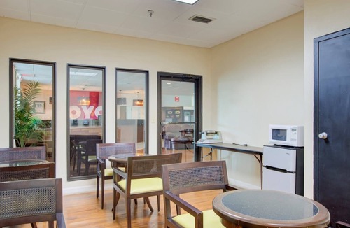 Haines City Apartment | Dundee | King Bed Non Smoking