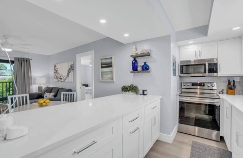 Park Shore Condo | E-234 & F- 237 - Perfect for Group Travel
