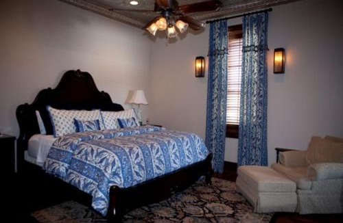 Jacksboro Bed & Breakfast | Eastburn Inn