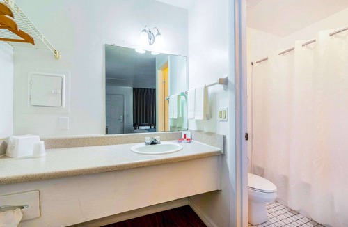 Crystal River Hotel | Econo Lodge Crystal River