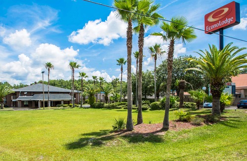 Northside Hotel | Econo Lodge Jacksonville