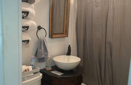 Washington Bed & Breakfast | Edwards room at Chantilly bed & breakfast in charming Washington GA