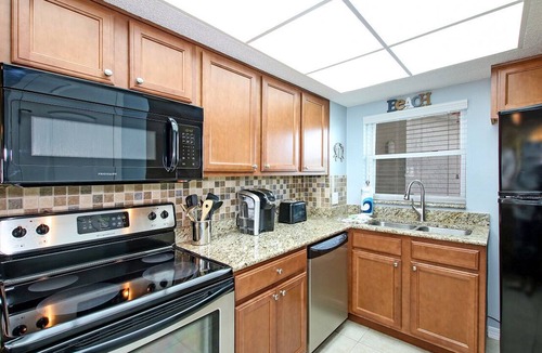 Fort Walton Beach Condo | El Matador #323 * Beach Chair Set Included